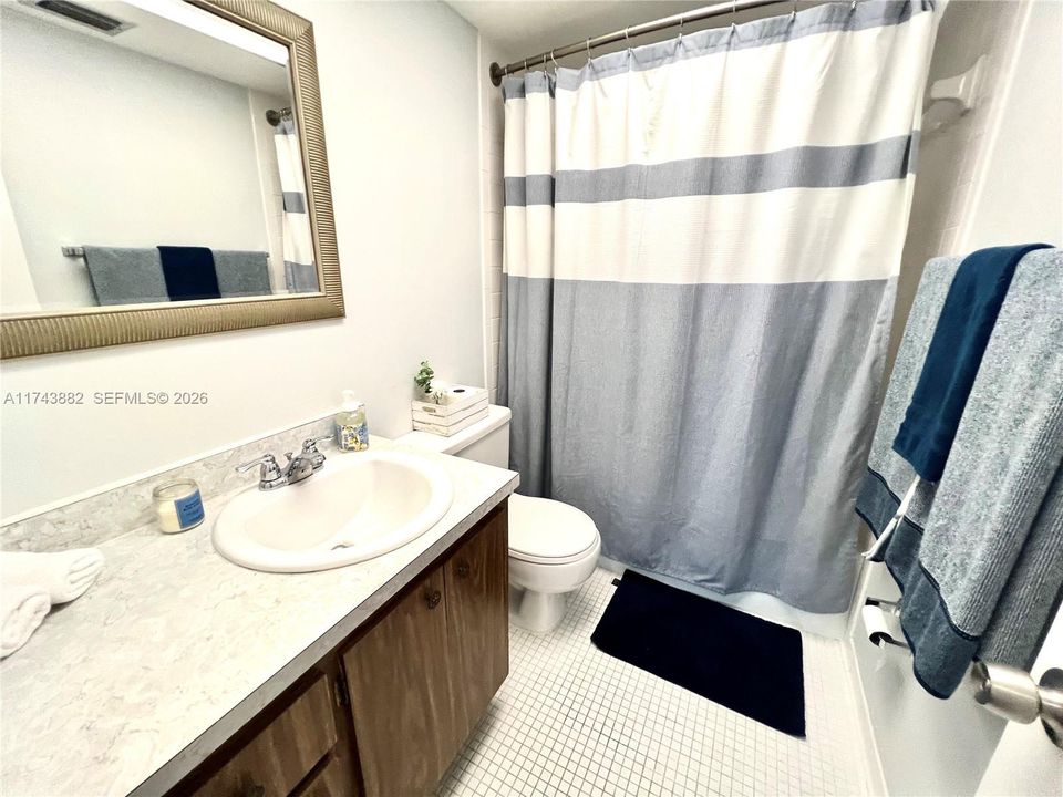 Full Bath with Tub & Shower Combo