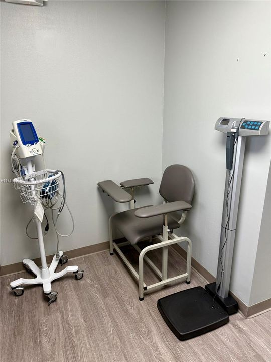 Под контрактом: $1,480 (0 спален, 0 ванн, 0 Квадратных фут)