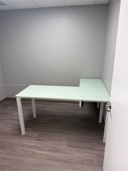 Под контрактом: $1,480 (0 спален, 0 ванн, 0 Квадратных фут)