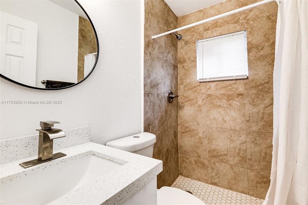 ONE BEDROOM BATHROOM