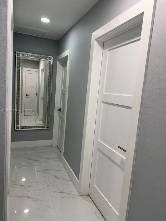 Recently Sold: $645,000 (3 beds, 1 baths, 1270 Square Feet)