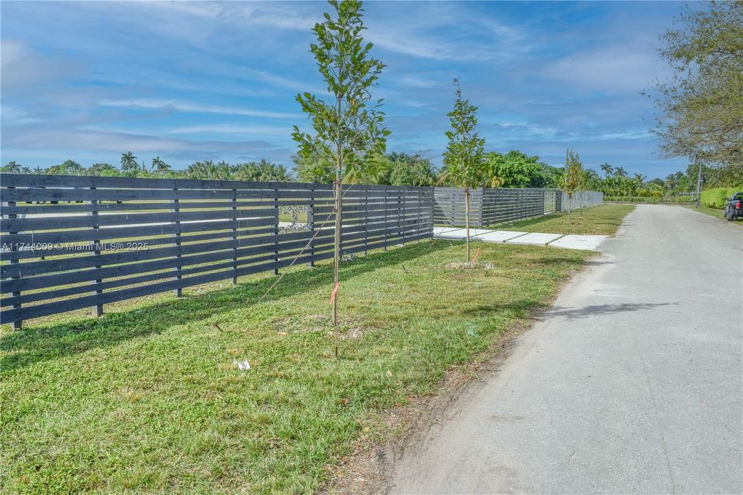 Active With Contract: $790,000 (2 beds, 2 baths, 0 Square Feet)