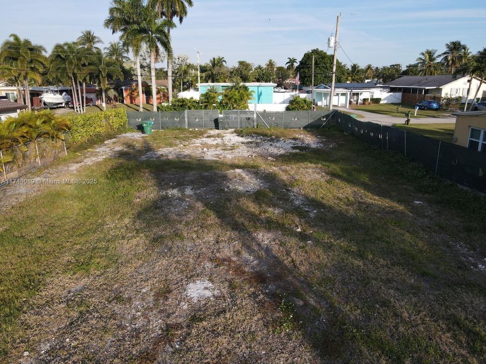 For Sale: $750,000 (0.26 acres)