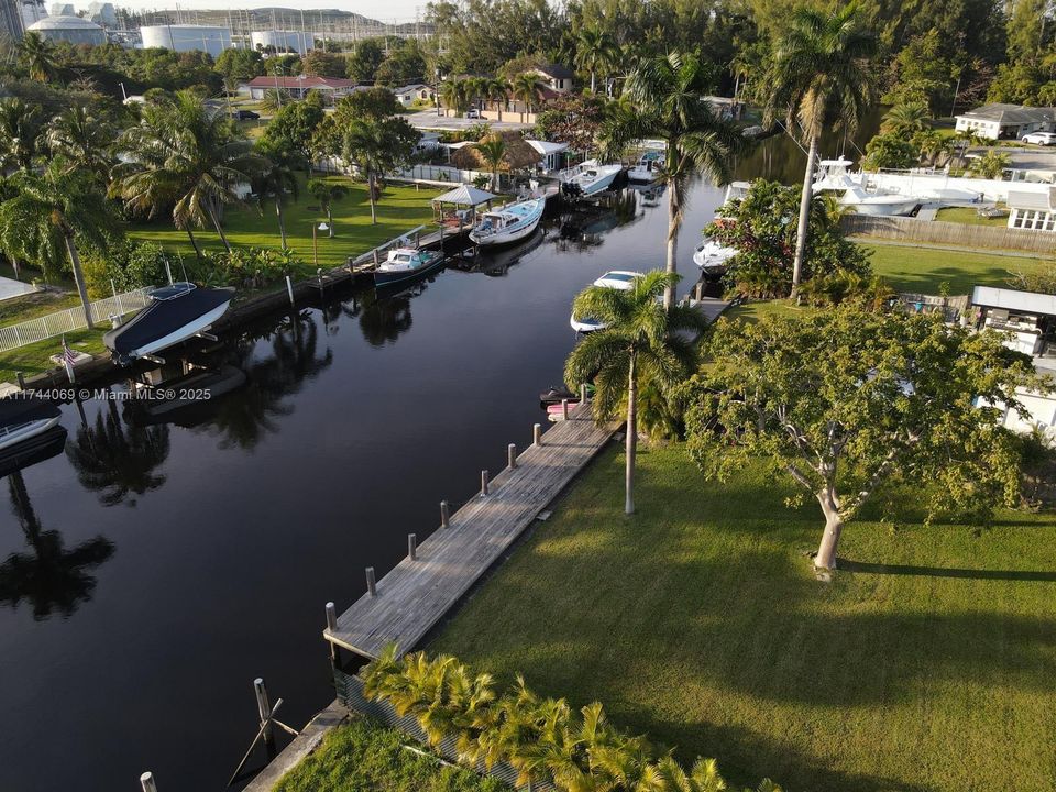 For Sale: $750,000 (0.26 acres)