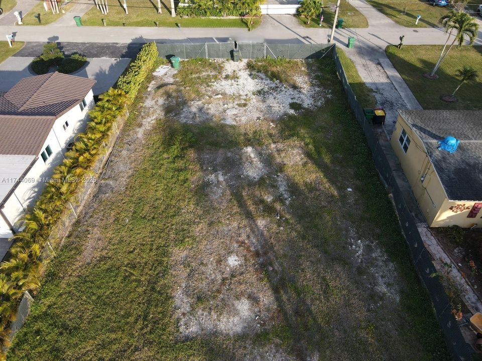 For Sale: $750,000 (0.26 acres)