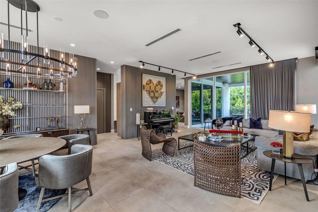 For Sale: $6,500,000 (6 beds, 6 baths, 3670 Square Feet)