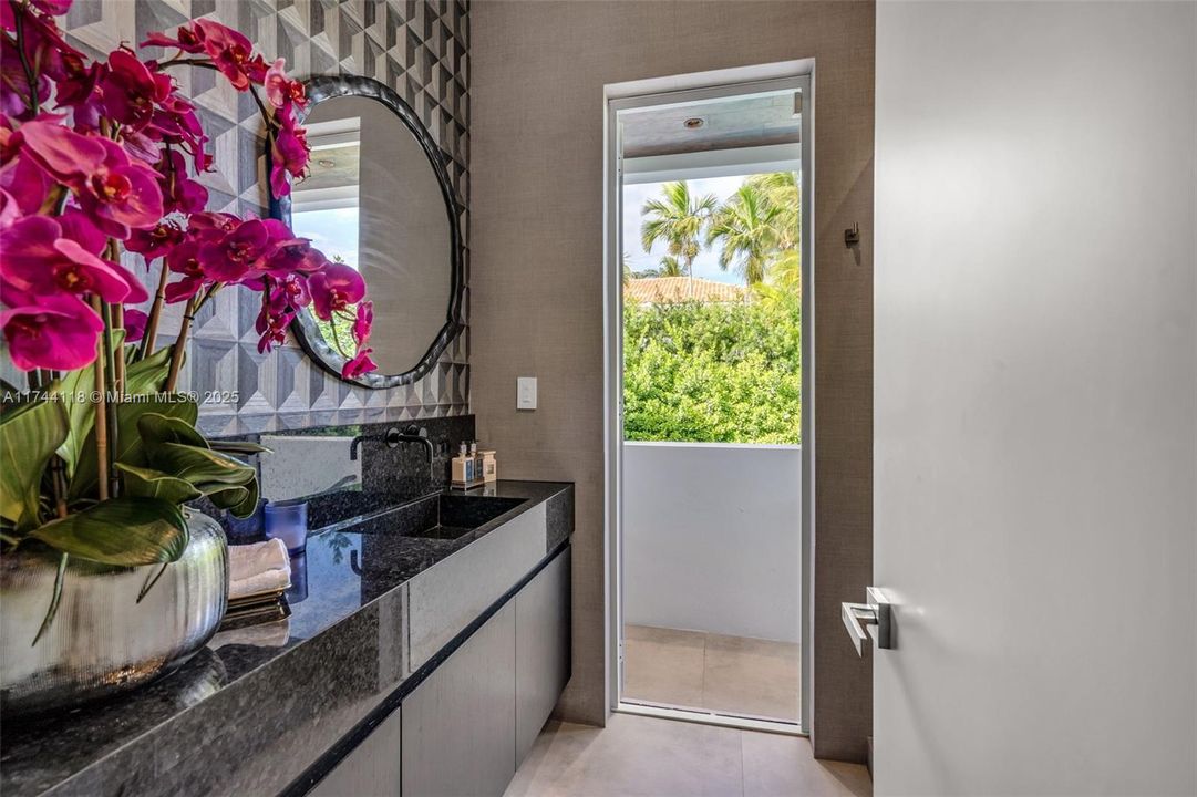 For Sale: $6,500,000 (6 beds, 6 baths, 3670 Square Feet)