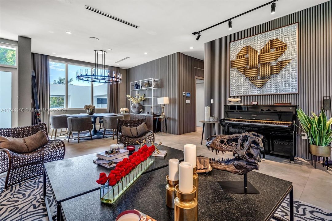 For Sale: $6,500,000 (6 beds, 6 baths, 3670 Square Feet)