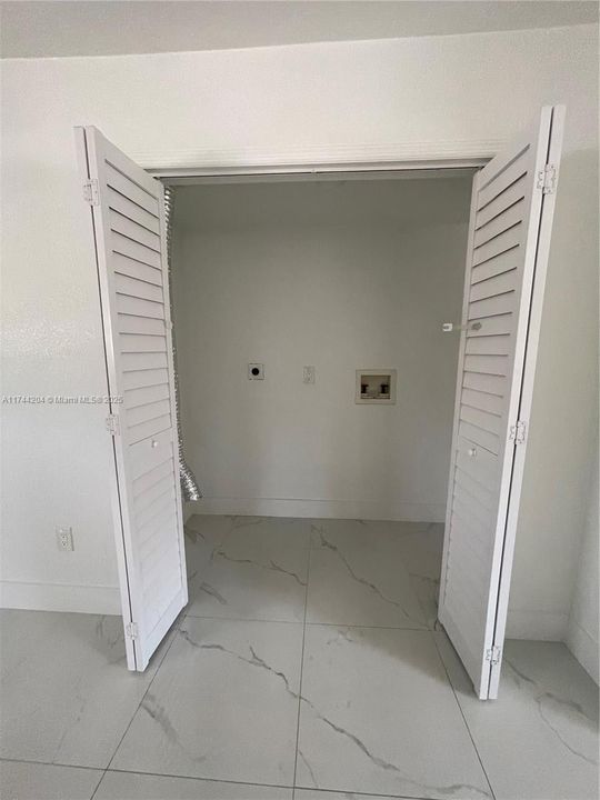 For Sale: $690,000 (0 beds, 0 baths, 1560 Square Feet)