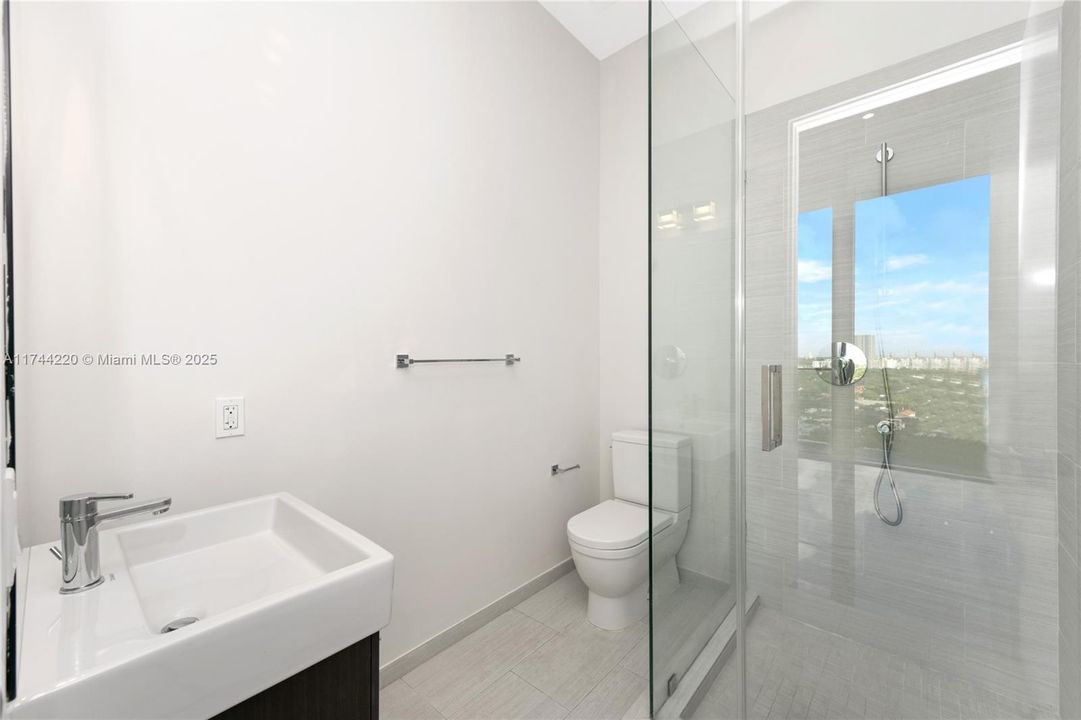 En Venta: $10,900,000 (6 camas, 6 baños, 5307 Pies cuadrados)