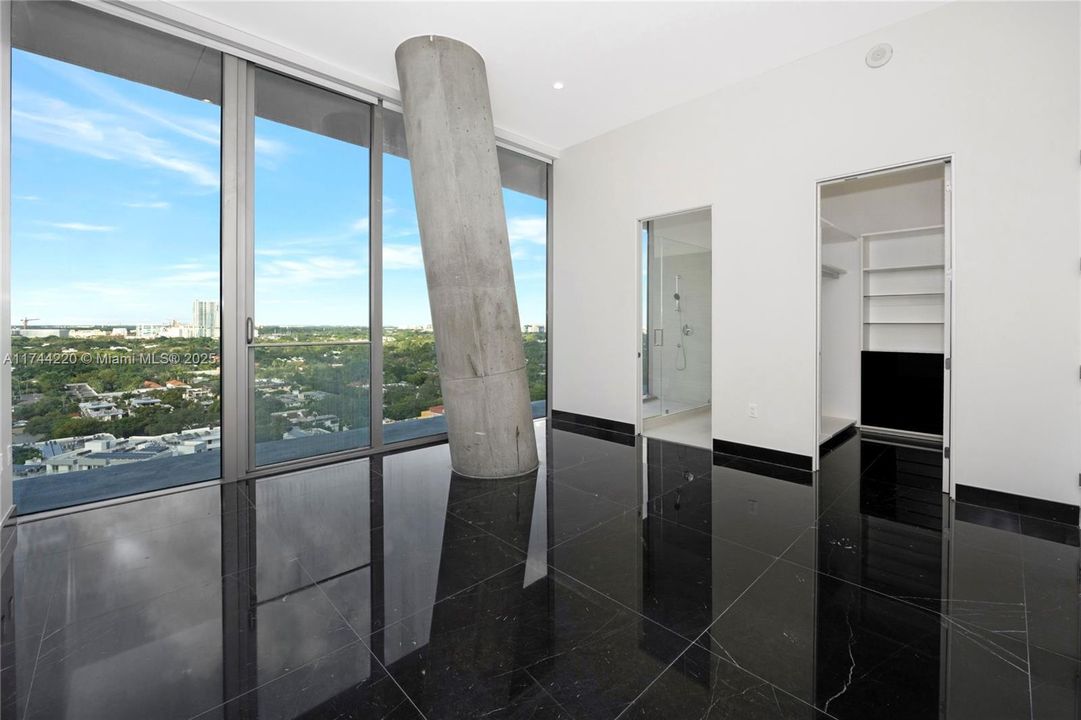 En Venta: $10,900,000 (6 camas, 6 baños, 5307 Pies cuadrados)