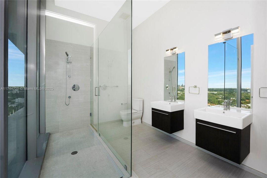 En Venta: $10,900,000 (6 camas, 6 baños, 5307 Pies cuadrados)