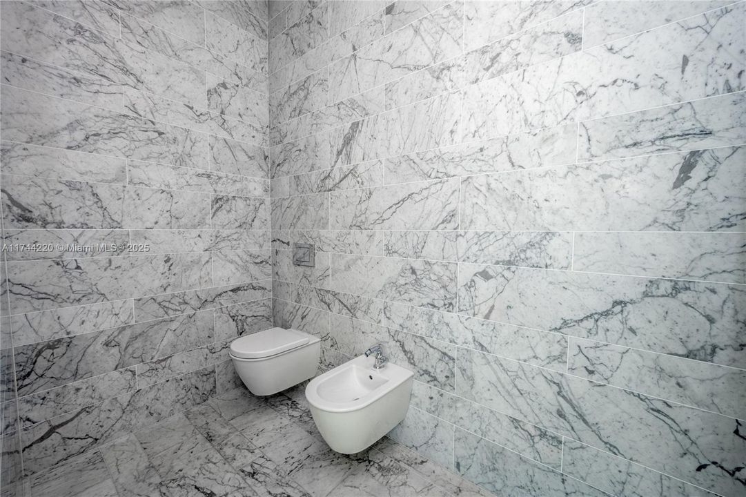 En Venta: $10,900,000 (6 camas, 6 baños, 5307 Pies cuadrados)