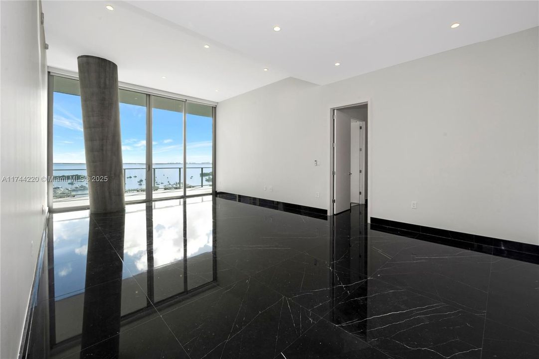 En Venta: $10,900,000 (6 camas, 6 baños, 5307 Pies cuadrados)