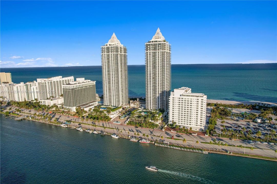 Recently Sold: $1,695,000 (2 beds, 2 baths, 1380 Square Feet)