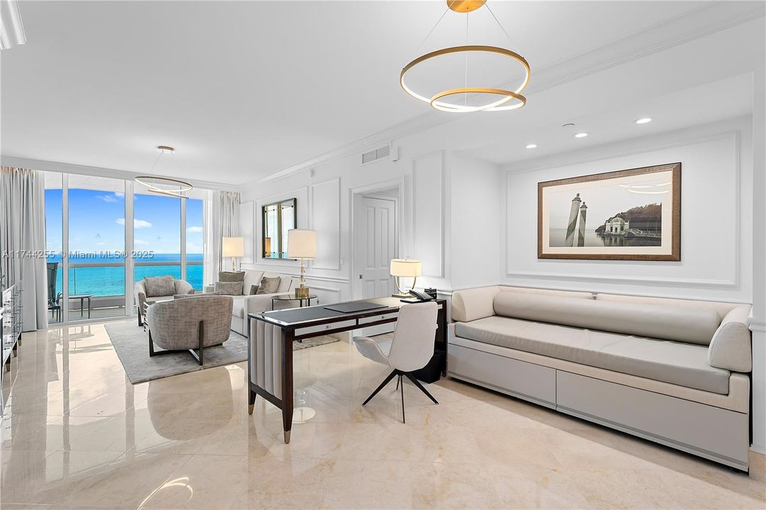 Recently Sold: $3,850,000 (2 beds, 2 baths, 2035 Square Feet)