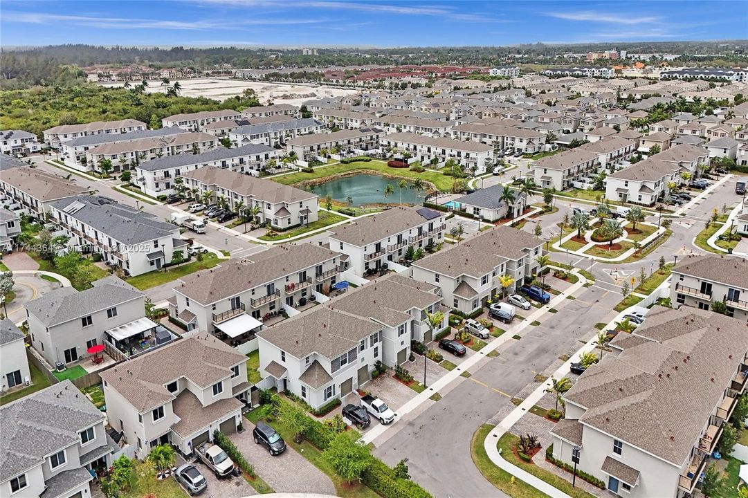 待售: $499,000 (3 贝兹, 2 浴室, 1712 平方英尺)