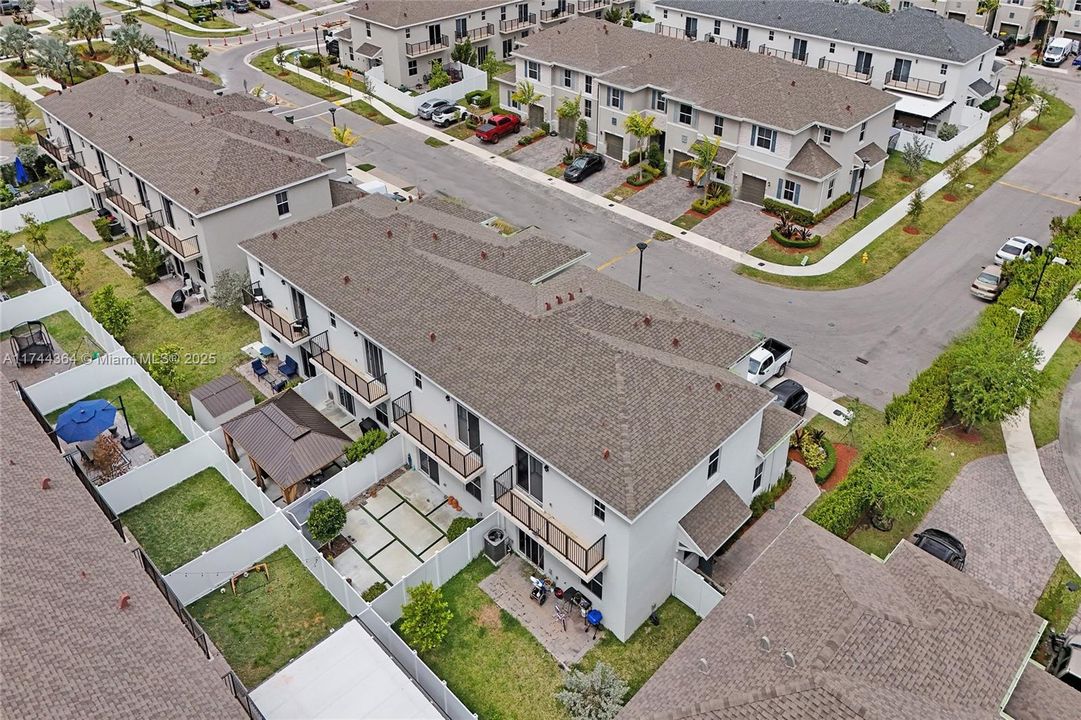 待售: $499,000 (3 贝兹, 2 浴室, 1712 平方英尺)