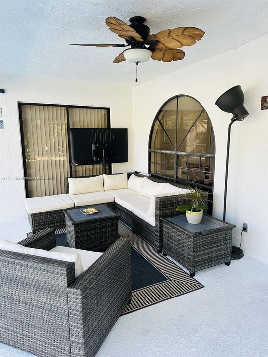 最近租的: $3,500 (3 贝兹, 2 浴室, 1528 平方英尺)