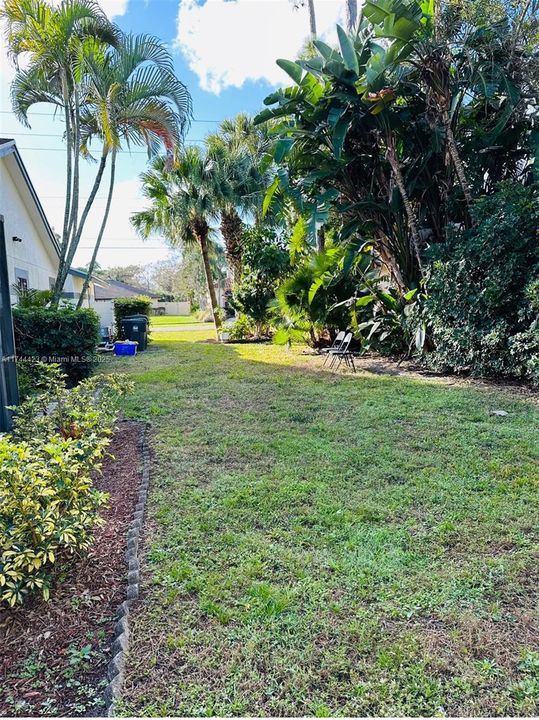 最近租的: $3,500 (3 贝兹, 2 浴室, 1528 平方英尺)