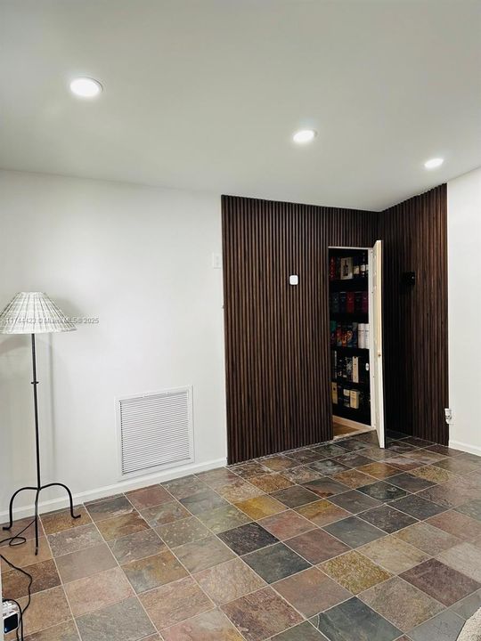 最近租的: $3,500 (3 贝兹, 2 浴室, 1528 平方英尺)