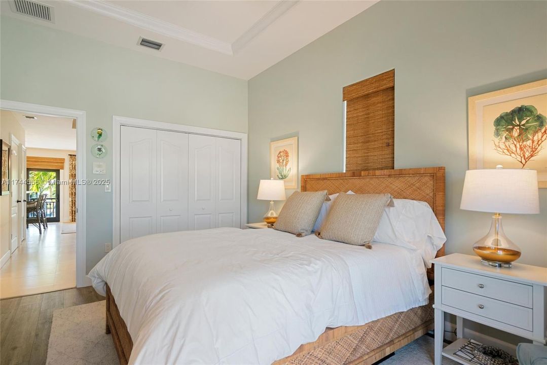 Недавно продано: $2,599,000 (3 спален, 2 ванн, 0 Квадратных фут)