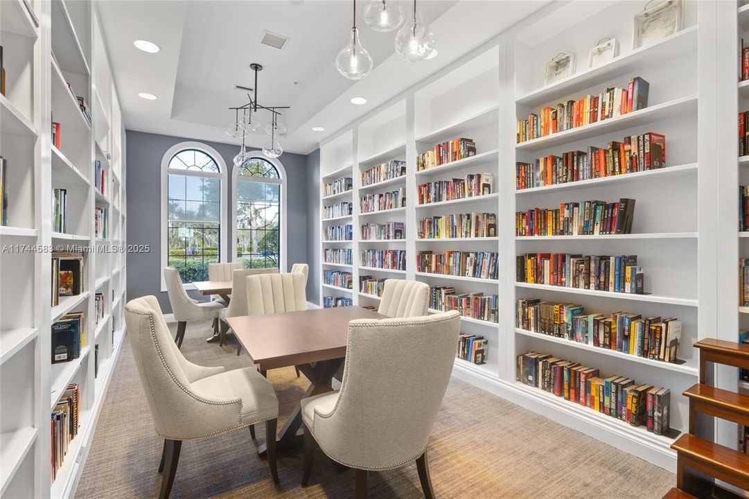 Recently Sold: $385,000 (3 beds, 2 baths, 1602 Square Feet)
