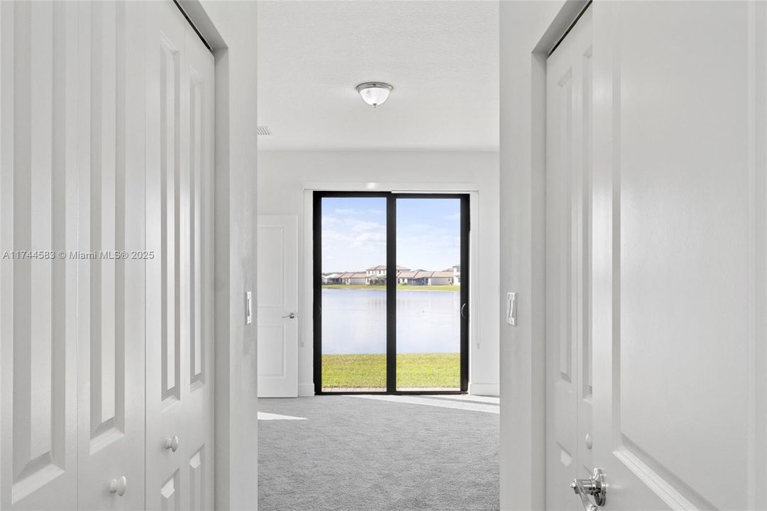 Recently Sold: $385,000 (3 beds, 2 baths, 1602 Square Feet)