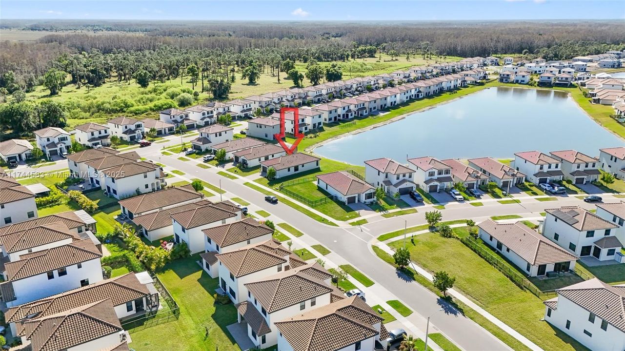 Recently Sold: $385,000 (3 beds, 2 baths, 1602 Square Feet)