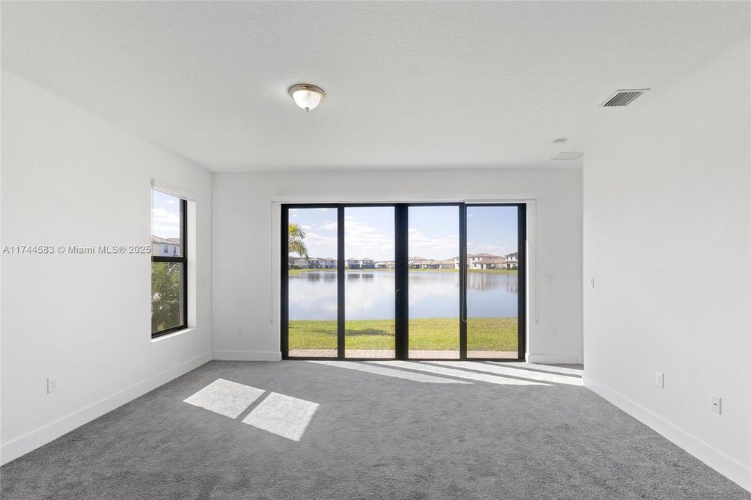 Recently Sold: $385,000 (3 beds, 2 baths, 1602 Square Feet)