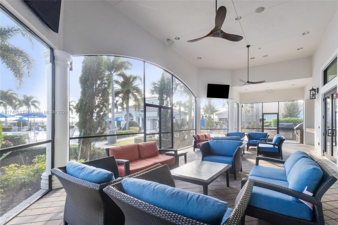 Recently Sold: $385,000 (3 beds, 2 baths, 1602 Square Feet)