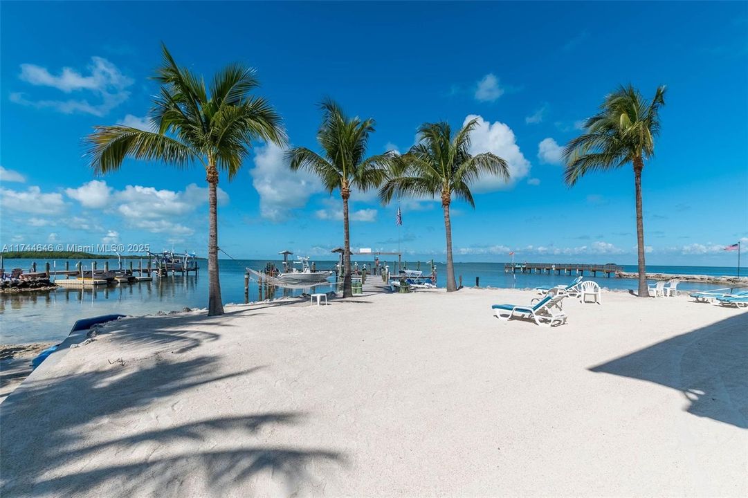 Vendido Recientemente: $299,000 (1 camas, 1 baños, 598 Pies cuadrados)