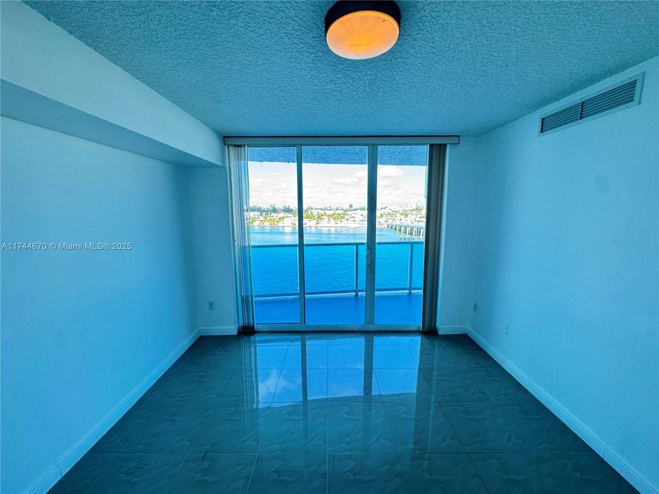 Недавно арендовано: $3,650 (2 спален, 2 ванн, 1470 Квадратных фут)