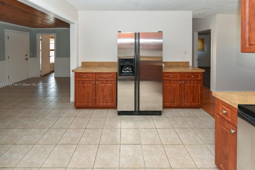 最近租的: $2,100 (2 贝兹, 1 浴室, 1044 平方英尺)