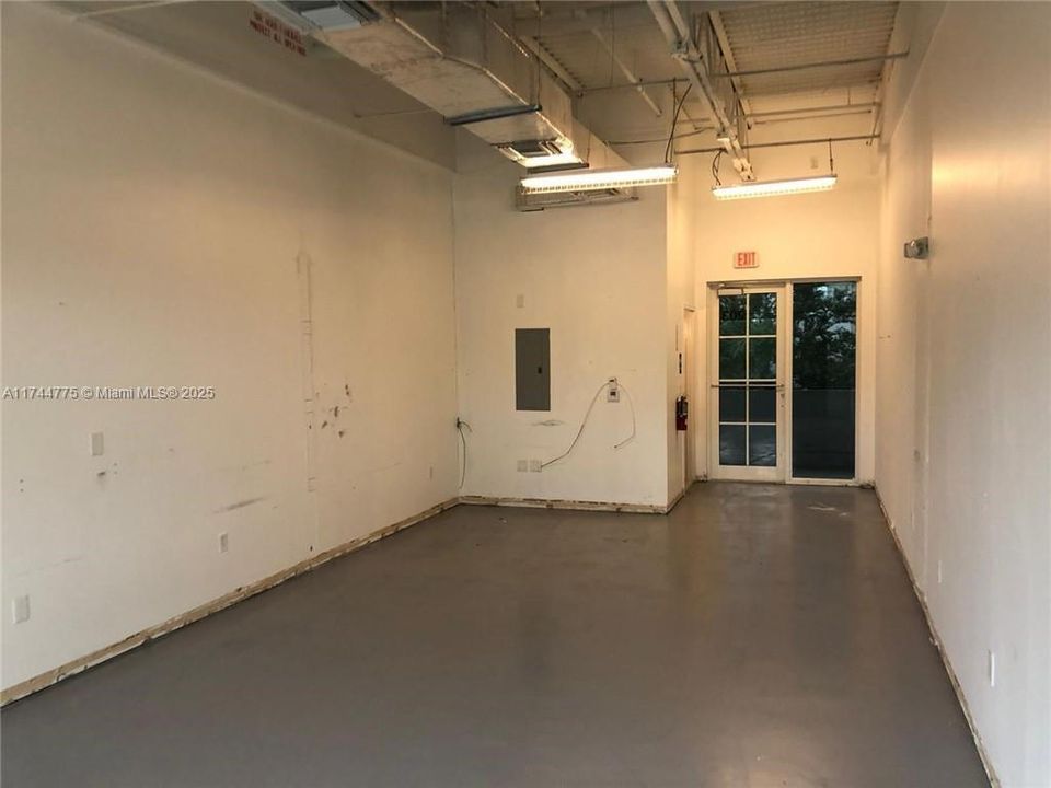 待售: $279,000 (0 贝兹, 0 浴室, 0 平方英尺)