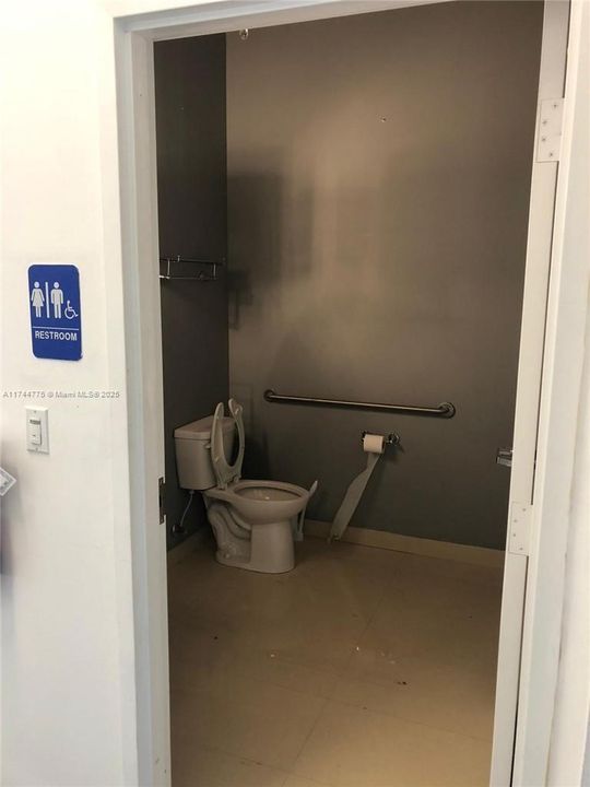 待售: $279,000 (0 贝兹, 0 浴室, 0 平方英尺)