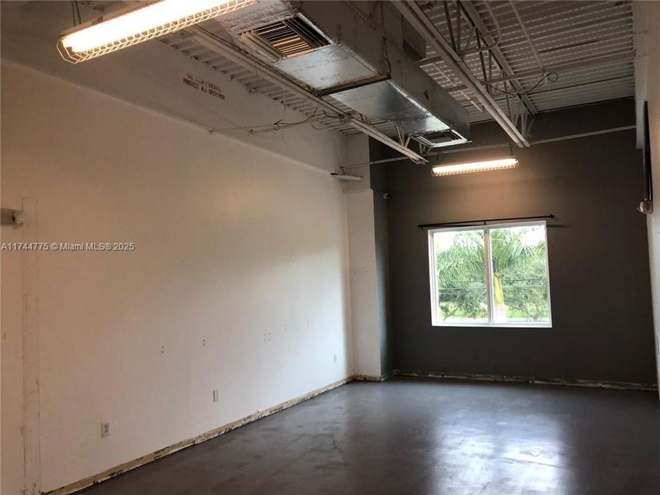 待售: $279,000 (0 贝兹, 0 浴室, 0 平方英尺)