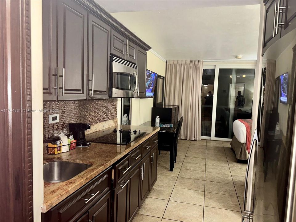 For Sale: $135,000 (0 beds, 1 baths, 360 Square Feet)