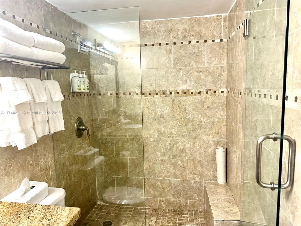 For Sale: $135,000 (0 beds, 1 baths, 360 Square Feet)