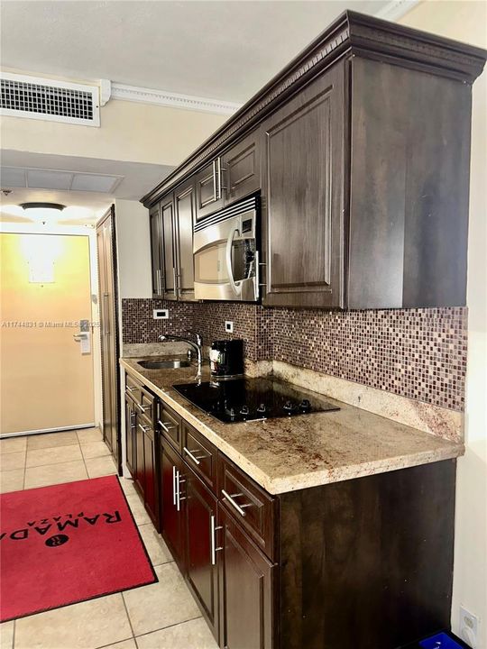 For Sale: $135,000 (0 beds, 1 baths, 360 Square Feet)