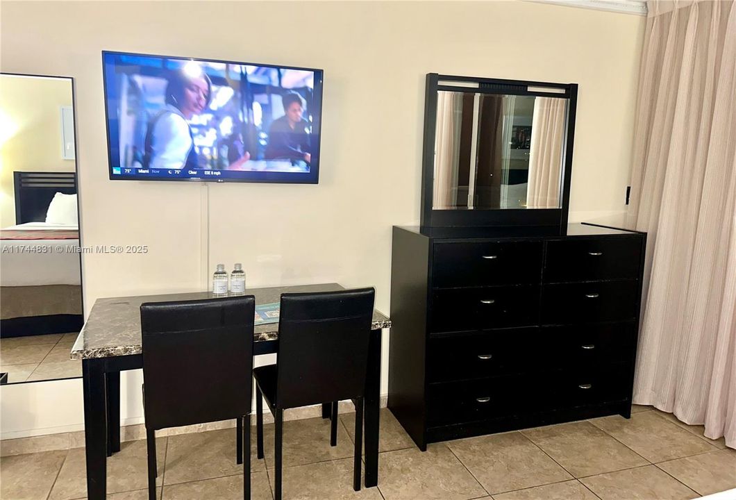 For Sale: $135,000 (0 beds, 1 baths, 360 Square Feet)