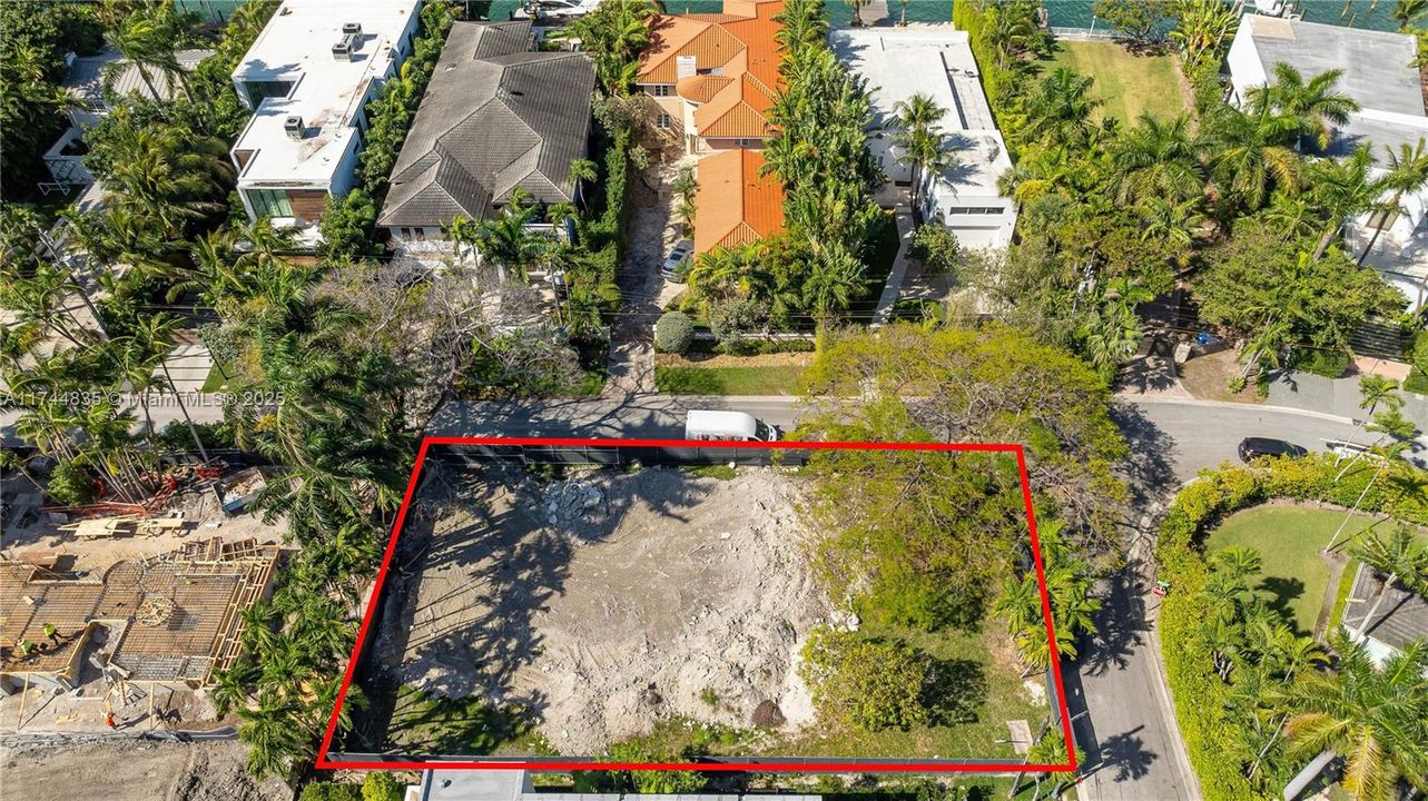 На продажу: $2,899,000 (5 спален, 5 ванн, 0 Квадратных фут)