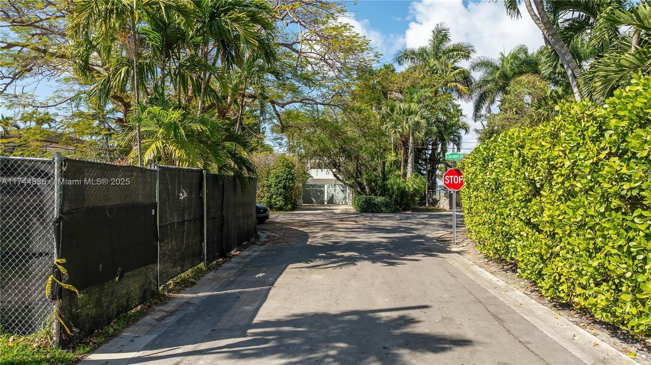 На продажу: $2,899,000 (5 спален, 5 ванн, 0 Квадратных фут)