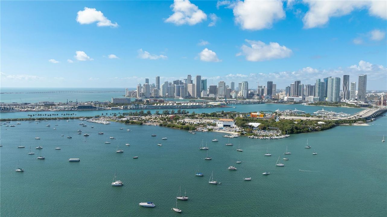 На продажу: $2,899,000 (5 спален, 5 ванн, 0 Квадратных фут)