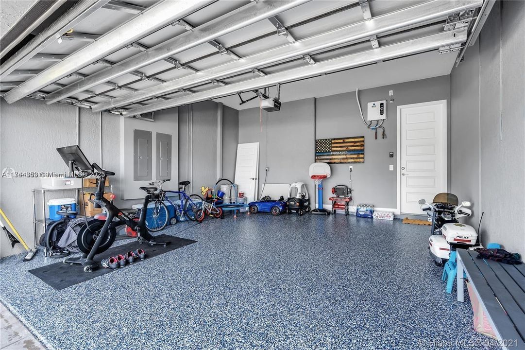 最近租的: $7,000 (5 贝兹, 3 浴室, 3050 平方英尺)