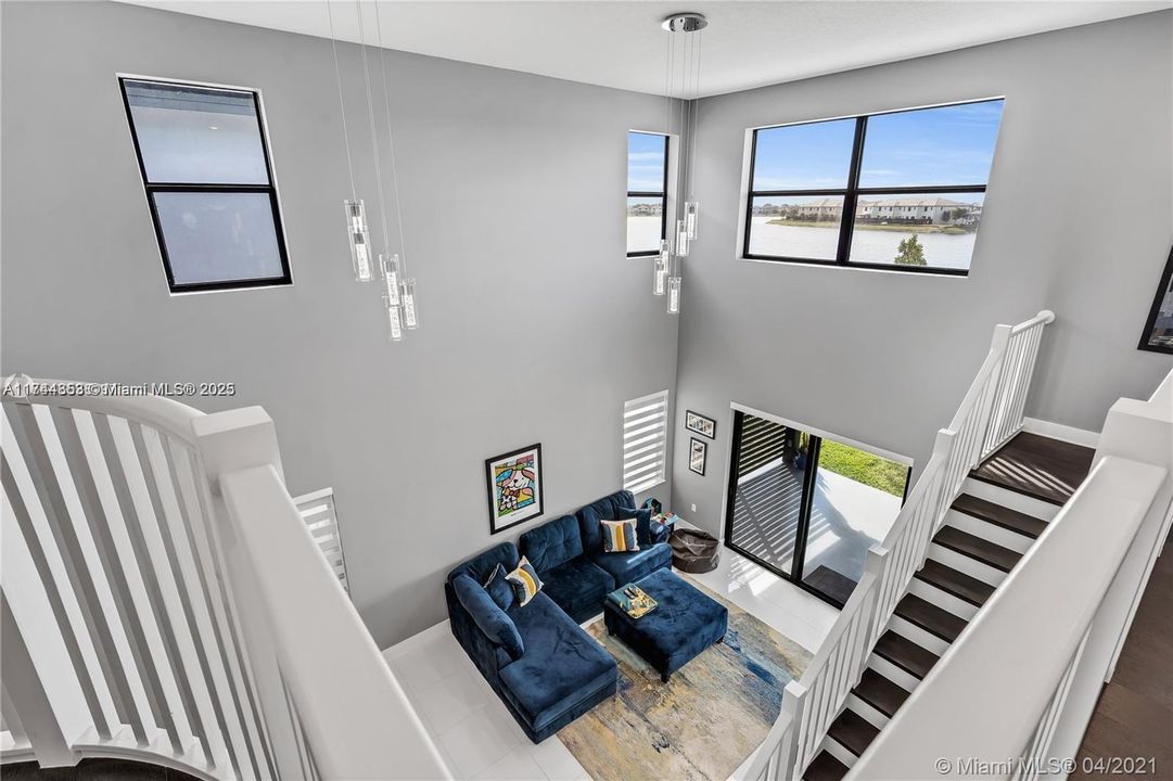 最近租的: $7,000 (5 贝兹, 3 浴室, 3050 平方英尺)