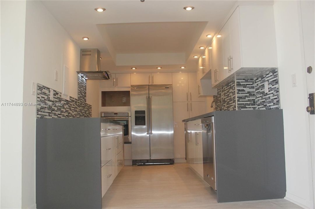 Recently Rented: $3,950 (2 beds, 2 baths, 902 Square Feet)