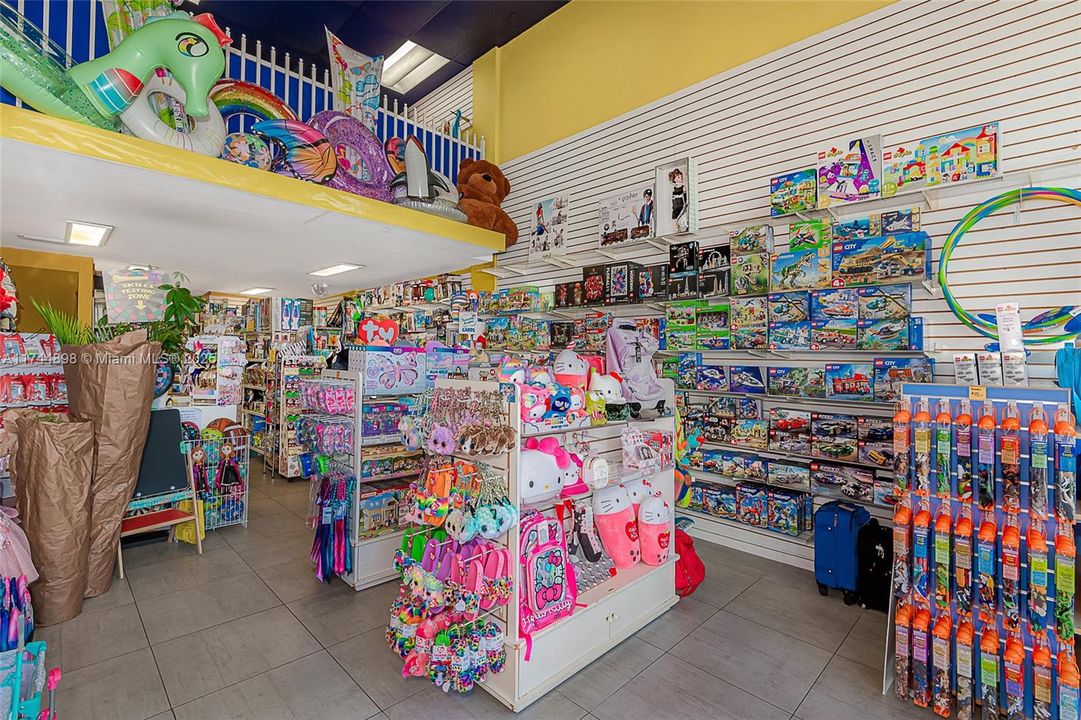 合同活跃: $150,000 (0 贝兹, 0 浴室, 0 平方英尺)