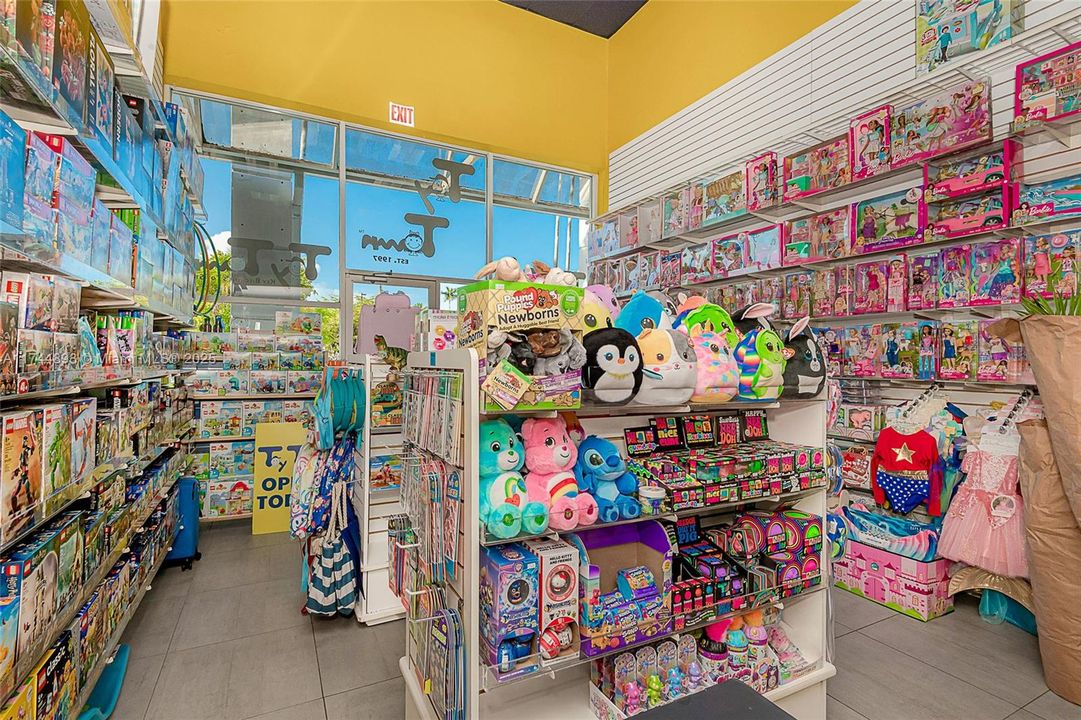 合同活跃: $150,000 (0 贝兹, 0 浴室, 0 平方英尺)