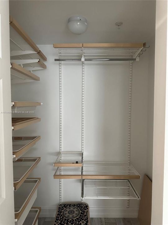 For Sale: $363,000 (2 beds, 2 baths, 1270 Square Feet)